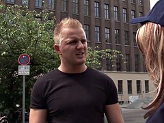 Любители, Немки, На публике