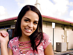 Américain, Noire, Sucer une bite, Brunette brune, Gorge profonde, En levrette, Léchez, De plein air