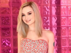 Blonde, Sucer une bite, Fétiche, Branlette thaïlandaise, Branlette thaïlandaise, Piercing, Maigrichonne, Adolescente