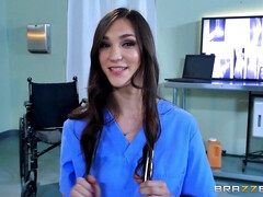 Большой член, Большие сиськи, Минет, Брюнетки, Натуральные сиськи, Медсестра, Втроем, Униформа