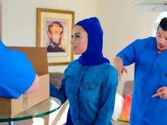 アラブ, デカ尻, フェラチオ, ダブル開発, 手コキする, 淫乱熟女, 自然山雀, 三人