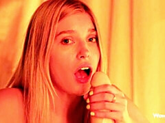 デカ尻, デカパイ, ブロンド, フェラチオ, 手コキする, オナニー, 一人, ティーン