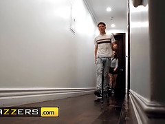 Анальный секс, Большие сиськи, Грудастые, Папочка, Натуральные, Натуральные сиськи, Тату, Игрушки