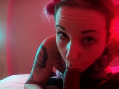 Leie, Blasen, Spermaladung, Fingern, Hd, Interrassisch, Natürlichen titten, Tätowierung