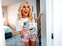 Gros cul, Grosse bite, Gros seins, Blonde, En levrette, Pov, Maigrichonne, Adolescente