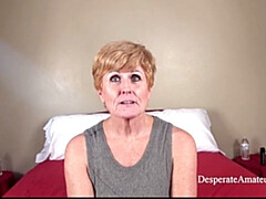 Enthousiasteling, Grote mammen, Pijpbeurt, Hd, Interraciaal, Rijpe lesbienne, Moeder die ik wil neuken, Verlegen