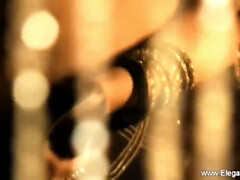 Dansant, Hd, Indienne, Mère que j'aimerais baiser, Seins naturels, Se déshabiller, Allumeuse, Nénés