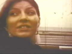 Grosser schwanz, Klassisch, Schwanz, Kompletter film, Behaart, Riesenschwanz, Flotter dreier, Jungfrau