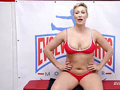 Stunners, buxom, wrestling