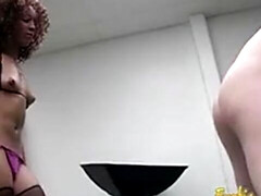 Noire, Brunette brune, Tir de sperme, Noir ébène, Petite femme, Chatte, Rasée, Maigrichonne