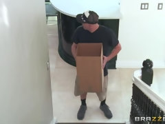 Culo, Tetas grandes, Engañando, Estilo perrito, Corridas faciales, Pajear, Madres para coger, Perforación