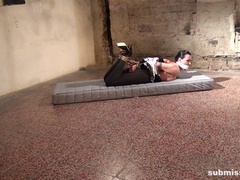 Tetas grandes, Morena, Tetona, Tacones