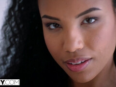 Cunnilingus, Beso negro, Morena, Corridas faciales, Sexo duro, Fiesta, Montar, Adolescente