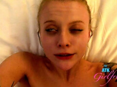 Anal, Sucer une bite, Pieds, Doigter, Petite amie, Huilée, Orgasme, Chatte