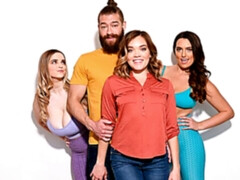 Amateur, Gros cul, Grosse bite, Gros seins, Sucer une bite, 2 femmes 1 homme, Douche, Adolescente