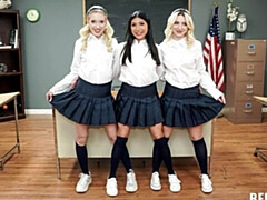 18 años, Culo grande, Verga grande, Mamada, Estilo perrito, Tetas naturales, Adolescente, Tetas