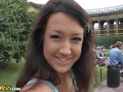 Leie, In den arsch, Braunhaarige, Spermaladung, Hardcore, Im freien, Pov, Öffentlich