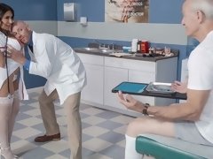 Anal, Tetas grandes, Mamada, Morena, Penetracion con dedos, Masturbación, Madres para coger, Tetas