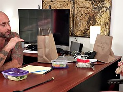 Anal, Sucer une bite, Homosexuelle, Poilue, Branlette thaïlandaise, Hard, Muscle, Tatouage