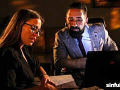 Dormitorio, Culo grande, Verga grande, Mamada, Amarrada, Medias largas, Adolescente, Tetas