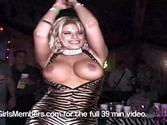 素人, デカパイ, 露出狂, パンティ, パーティ, 公共, スカート, スカートのぞき