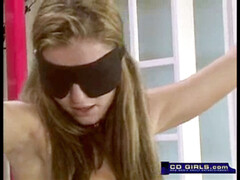 Enthousiasteling, Bondage discipline sadomasochisme, Gebondenheid, Bruinharig, Alleen, Tiener, Speelgoed