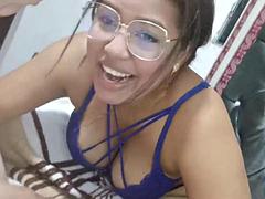 Grosser schwanz, Brille, Hardcore, Hd, Latina, Spanisch, Ablutschen, Jungendliche (18+)