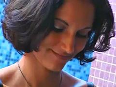 Anal, Sucer une bite, Brunette brune, Tir de sperme, Hard, Fille latino, Lesbienne, Plan cul à trois