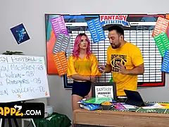 Sneaky teenagers: jazmin luv & Aubree Valentine trick their stepdads to win in dream football, pt. four