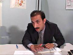 Brunette brune, Léchez, Professeur, Adolescente