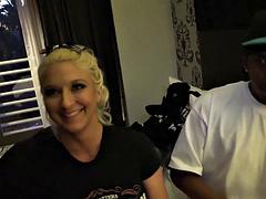 Leie, Tussi, Wohlbeleibte schöne frauen, Grosser schwanz, Schwarz, Gruppensex, Handjob, Ablutschen