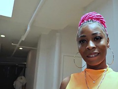 Meeting a throat goat from Chicago with her own thick ass and a tip headband