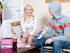 Anal, Mamada, Lamidas, Tetas naturales, Coño, Cabello corto, Adolescente, Tetas