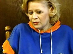 Grote mammen, Blond, Pijpbeurt, Duits, Hd, Ondergoed, Rijpe lesbienne, Oud