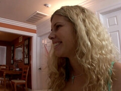 お尻, ブロンド, カワイイ, 指いじり, レズビアン, 天然, オマンコ, 剃毛