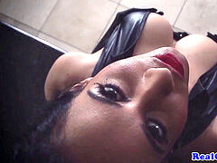 Измена, Кончили внутрь, Домохозяйки, Мужья, Кожа, Милф, Властные, Шлюха