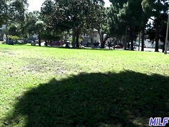 Amerikanisch, Grosser arsch, Braunhaarige, Aufs gesicht abspritzen, Hd, Milf, Dürr, Titten