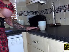 Grote mammen, Blond, Rondborstig, Oudere vrouw, Fetisj, Moeder die ik wil neuken, Realiteit, Tatoeage