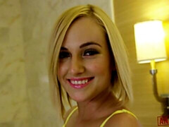 Анальный секс, Большая жопа, Большой член, Блондинки, Собачьи, Натуральные сиськи, Короткая стрижка, Сиськи