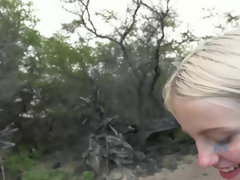 素人, ビキニ, 露出狂, 彼女, キス, 公共, 喫煙, 濡れ