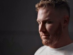 Grote lul, Sperma shot, Homo, Masturbatie, Spier, Geschoren, Alleen, Tatoeage