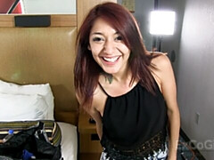 Любители, Спальня, Большая жопа, Собачьи, Натуральные сиськи, Короткая стрижка, Молоденькие, Сиськи