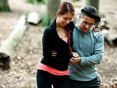 Amateur, Sucer une bite, En levrette, 2 femmes 1 homme, Chatte, Rousse roux, Maigrichonne, Adolescente