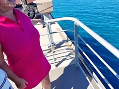 Leie, In den arsch, Blasen, Braunhaarige, Vollbusig, Reif, Nackt, Ehefrau