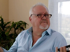 Plantureuse, Tromperie, Mère que j'aimerais baiser, Maman, Huilée, Réalité, Cheveux courts, Mouillée