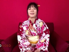 アジア人, デカパイ, 茶髪の, ぶっかけ, 日本人, 淫乱熟女, 三人