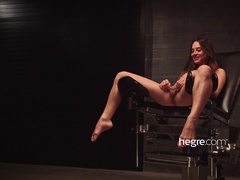 Culo, Morena, Flexible, Pezones, Pequeña, Afeitado, Flaco, Tetas