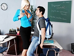 Grosser arsch, Grosser schwanz, Grosse titten, Blondine, Blasen, Hundestellung, Milf, Titten