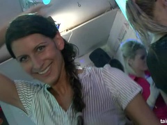 Blond, Bruinharig, Dansen, Interraciaal, Likken, Orgie, Feest, Swinger