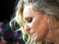 Grote kont, Grote lul, Grote mammen, Blond, Lesbisch, Likken, Moeder die ik wil neuken, Tiener